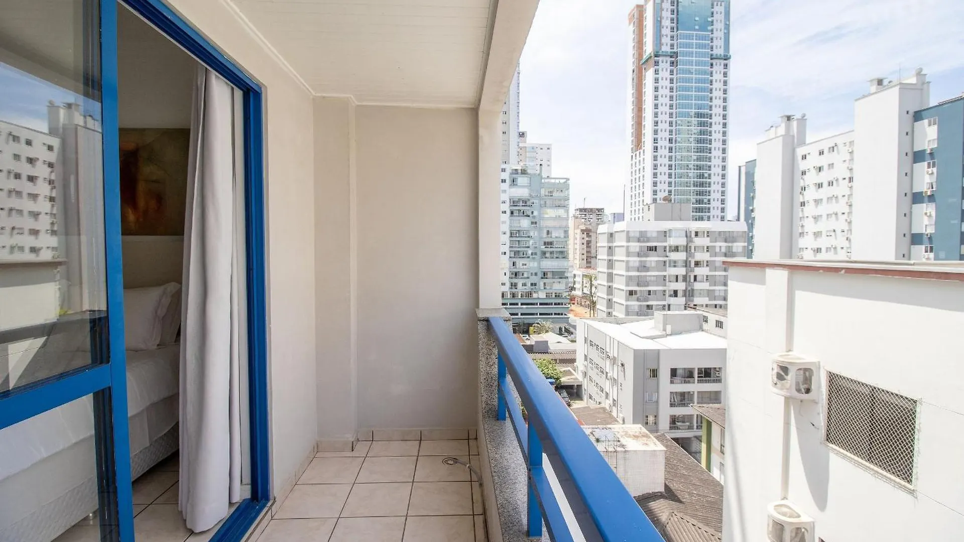 Agm62 - Duplex, Churrasqueira, 3Dorm, 2 Garagens Balneario Camboriu 0*,  Brazil